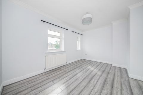 167 Knapmill Road, Bellingham, London, SE6 3TF
