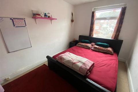 19 Harper Street, Oldham, OL8 1BB