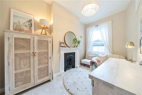 2 bedroom apartment for sale, Barry Road, London