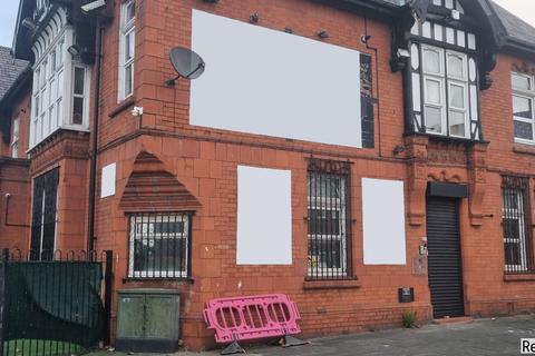 Retail property (high street) to rent - 34 St. Georges Way, Salford, Manchester, M6