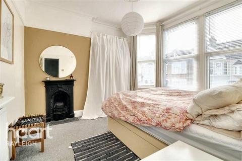 2 bedroom maisonette to rent - Brightwell Avenue - Westcliff-on-Sea