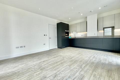 2 bedroom apartment to rent, Starling Court, London SE2