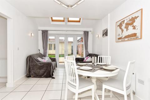 5 bedroom detached house for sale, Stamford Drive, Dunton Fields, Essex