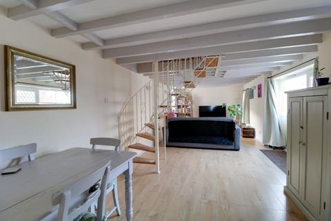 9 Low Road, Burwell, Cambridge, CB25 0EJ