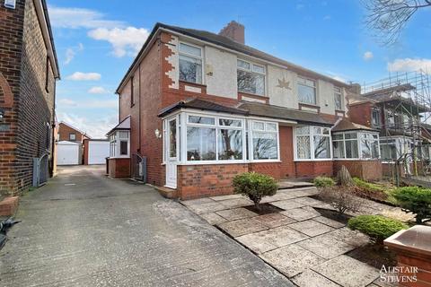 3 bedroom semi-detached house for sale, Broadway, Royton