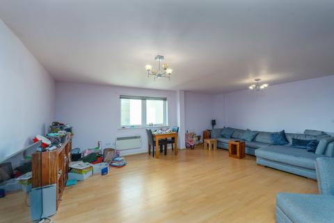 2 bedroom flat for sale, The Wave, Wickford, SS12