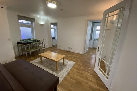 1 bedroom apartment to rent, Ivyhouse Road, Dagenham RM9