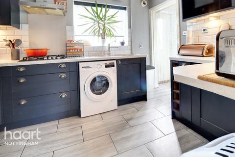 38 Ambleside Road, Nottingham, NG8 5QZ
