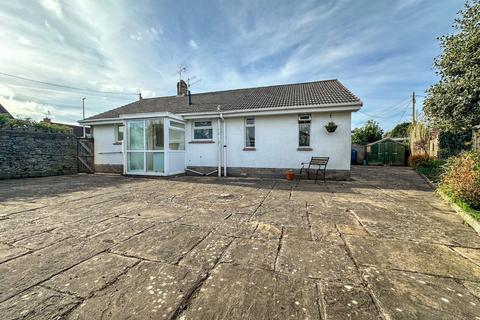 2 bedroom bungalow for sale, Clevedon Road, Nailsea, North Somerset, BS48