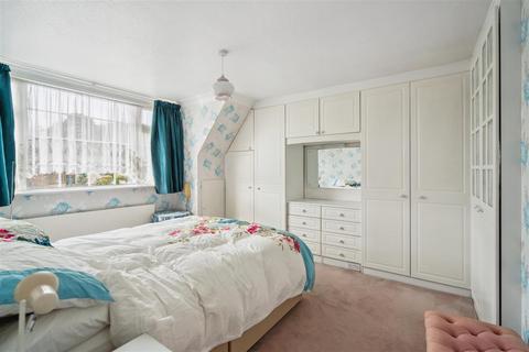 22 Bowyer Crescent, Denham, Uxbridge, UB9 5JE