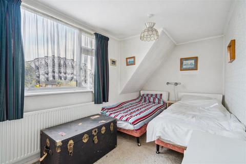 22 Bowyer Crescent, Denham, Uxbridge, UB9 5JE