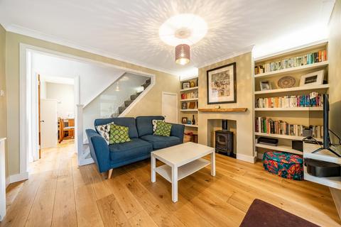 3 bedroom semi-detached house for sale - Valley Road, Streatham