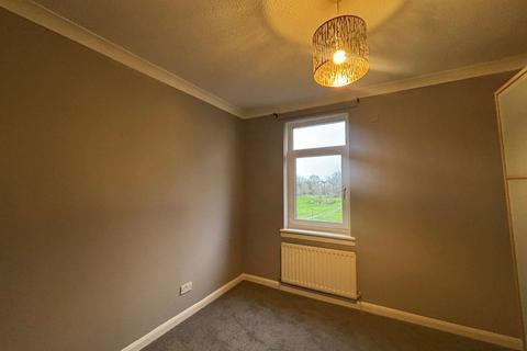 2 bedroom flat to rent, Burnside Crescent, Blantyre, G72