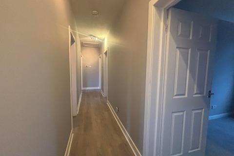 2 bedroom flat to rent, Burnside Crescent, Blantyre, G72