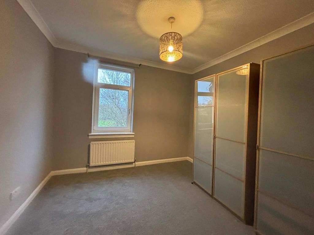 Walk-in wardrobe