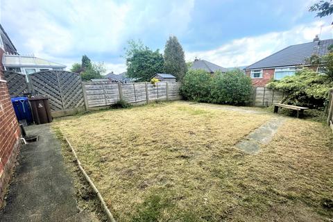 12 Dene Brow, Denton, Manchester, M34 7PX