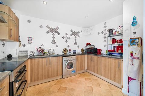 1 bedroom flat for sale, Newbury,  Berkshire,  RG14