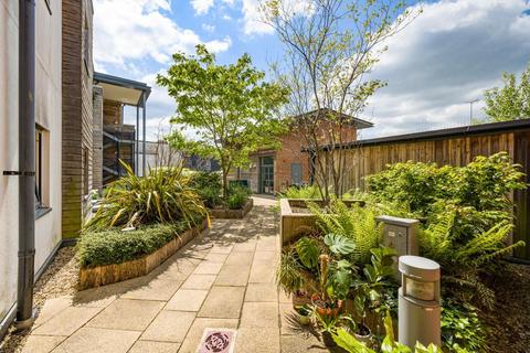 1 bedroom flat for sale, Newbury,  Berkshire,  RG14