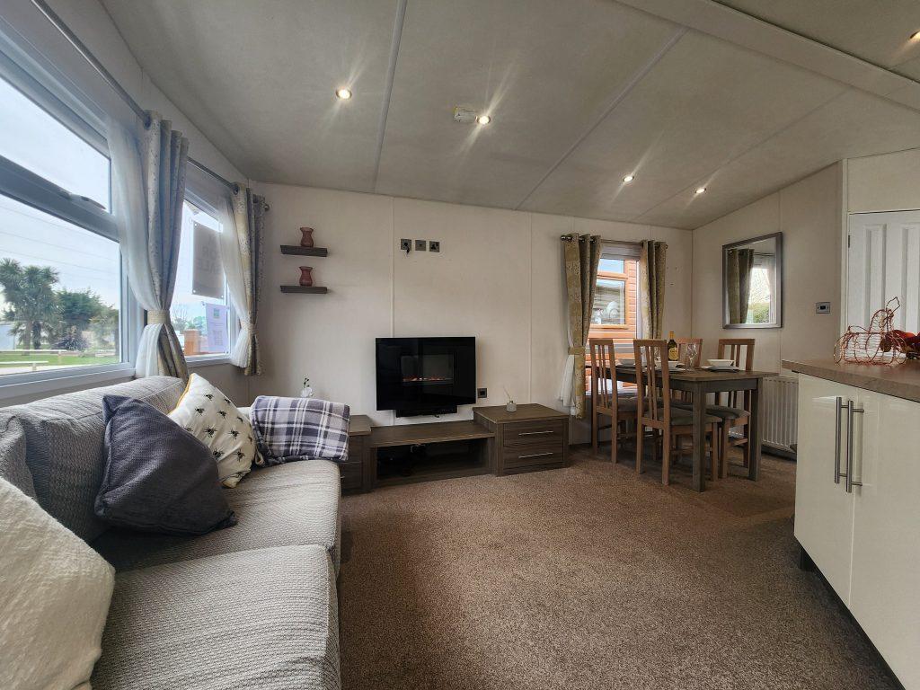 Birchington Vale Holiday Park 2 bed static caravan - £42,995