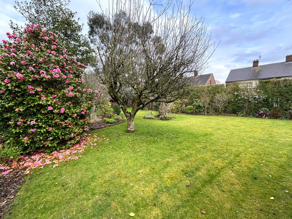 Stamford Road, Audenshaw 4 bed semidetached house for sale £475,000