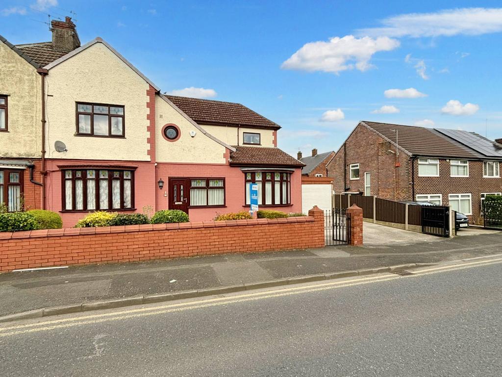 Stamford Road, Audenshaw 4 bed semidetached house £475,000