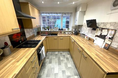 9 Broomfields, Denton, Manchester, M34 3TH