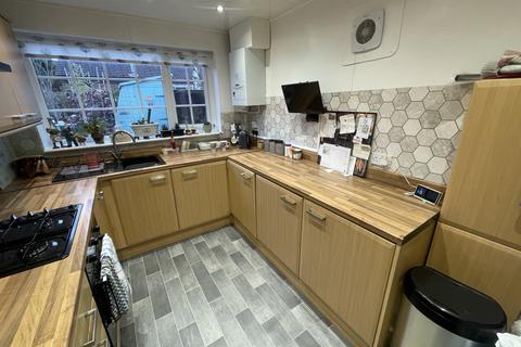 9 Broomfields, Denton, Manchester, M34 3TH