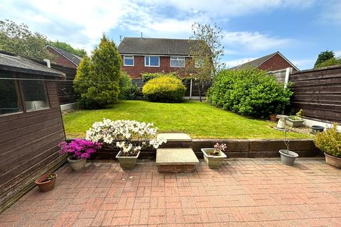 3 bedroom detached house for sale, Mollets Wood, Denton