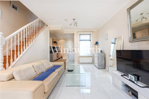 15 Birstall Road, London, N15 5EN