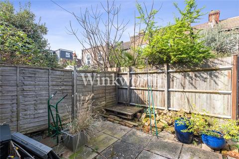 15 Birstall Road, London, N15 5EN