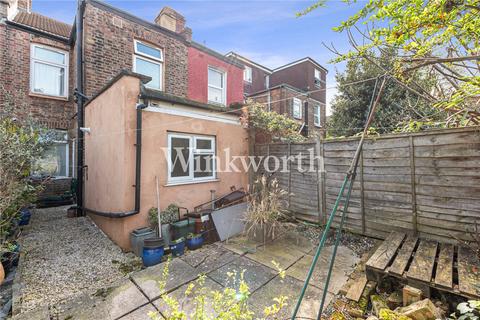 15 Birstall Road, London, N15 5EN