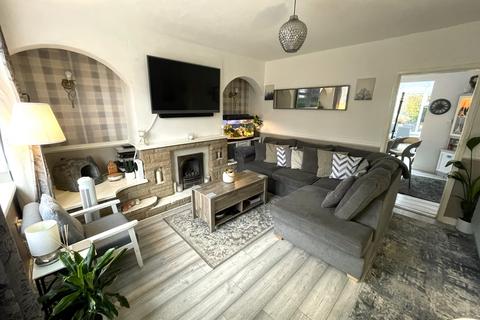 18 Cedar Grove, Denton, Manchester, M34 2BD