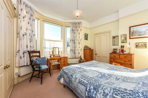 2 bedroom apartment for sale, Aldwick Avenue, Aldwick, West Sussex, PO21
