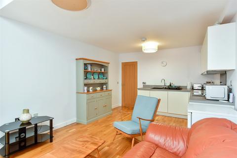 1 bedroom ground floor flat for sale, Cliffe High Street, Lewes, East Sussex