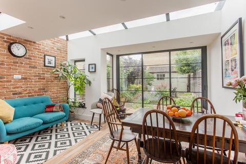 56 Clinton Road, London, E3 4QU