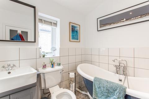 56 Clinton Road, London, E3 4QU