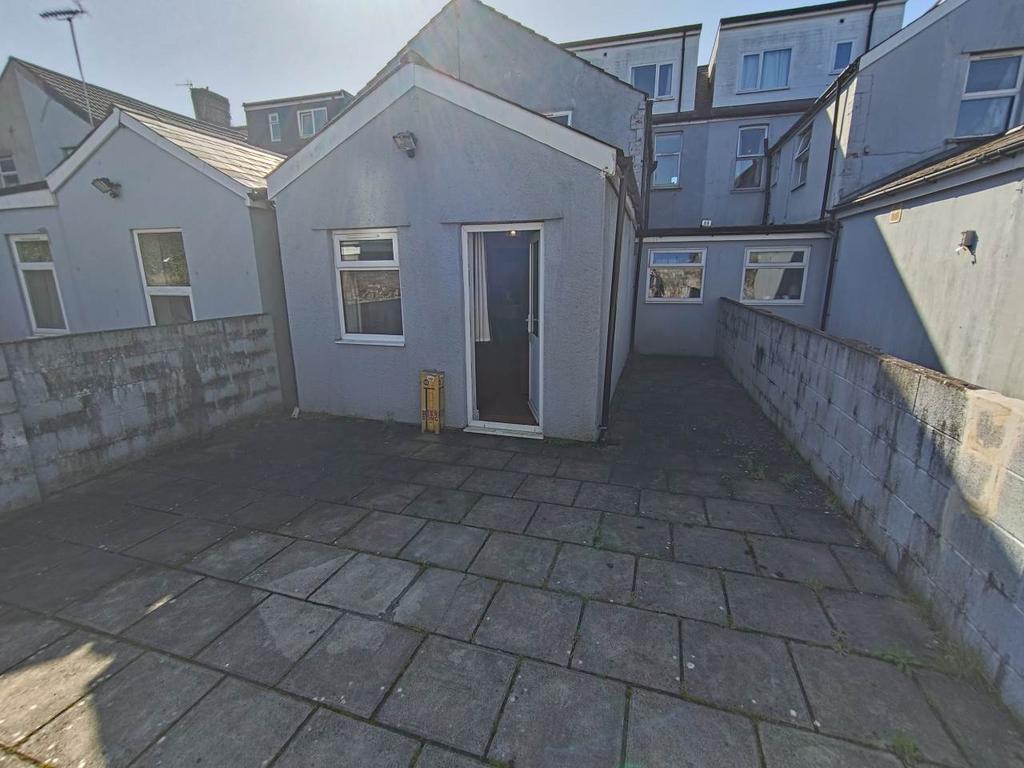 Rear garden (1)