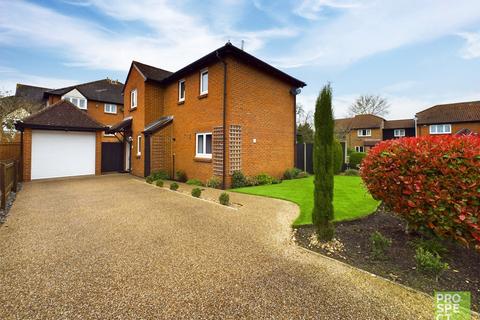 2 Caesars Gate, Warfield, Bracknell, RG42 3AF