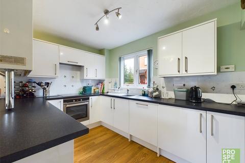 2 Caesars Gate, Warfield, Bracknell, RG42 3AF