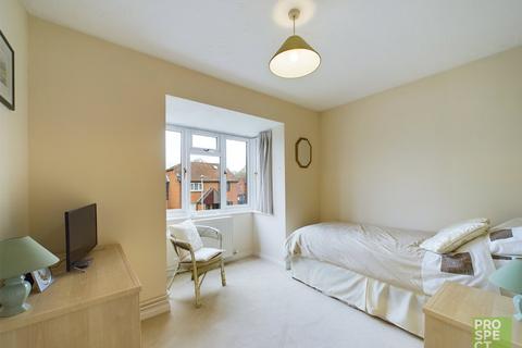 2 Caesars Gate, Warfield, Bracknell, RG42 3AF