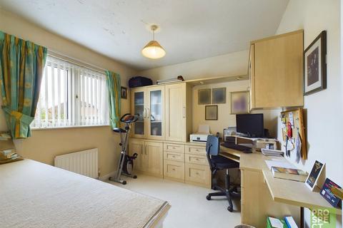 2 Caesars Gate, Warfield, Bracknell, RG42 3AF