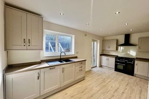 3 bedroom semi-detached house to rent, Roughaw Road, Skipton, BD23