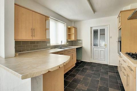 3 bedroom semi-detached house for sale, Windermere Crescent, Winlaton , Blaydon-on-Tyne, Gateshead, NE21 6QE