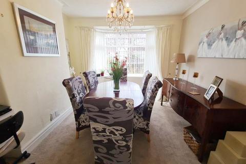 4 Lydgate Road, Droylsden, Manchester, M43 6LD