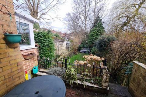 4 Lydgate Road, Droylsden, Manchester, M43 6LD