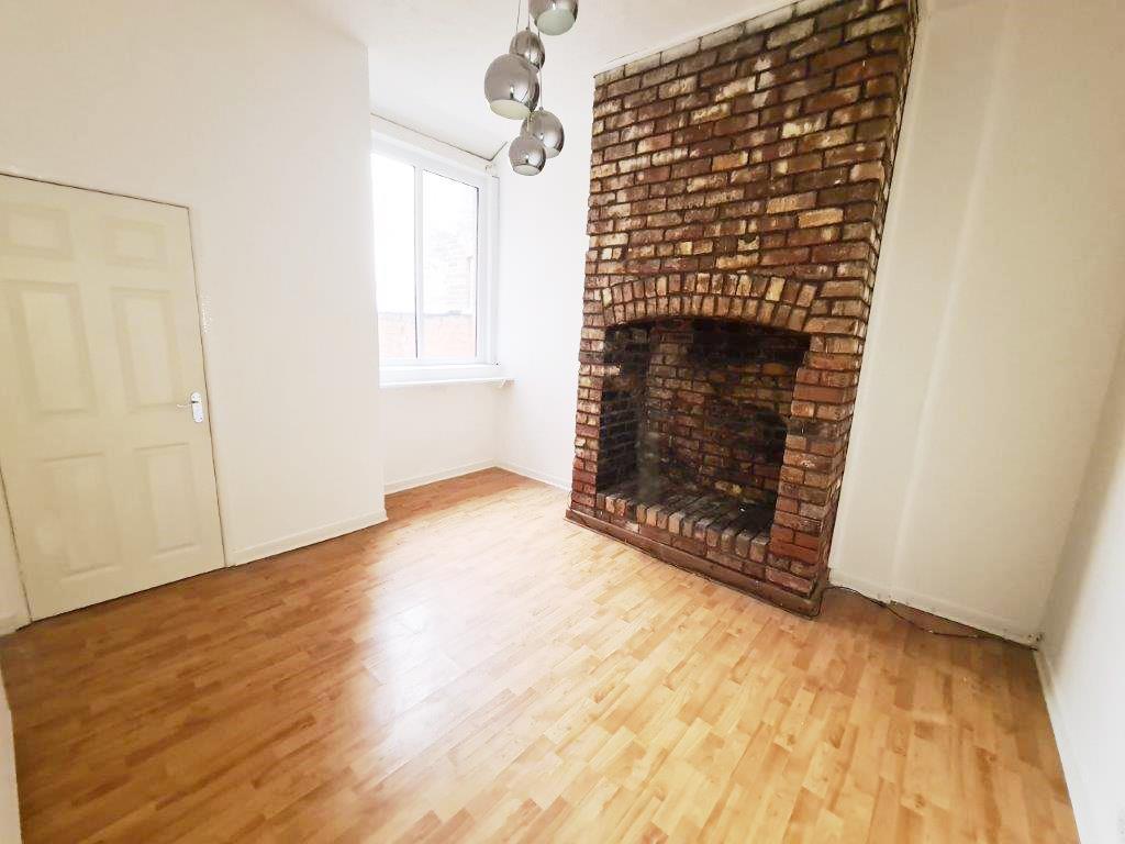 Edge Lane, Droylsden 3 bed terraced house for sale £190,000