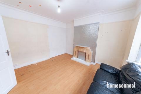 3 bedroom house for sale - Burges Road, London, E6