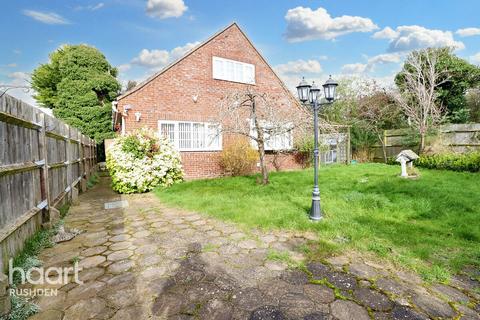 2 bedroom detached house for sale - Sussex Place, Rushden