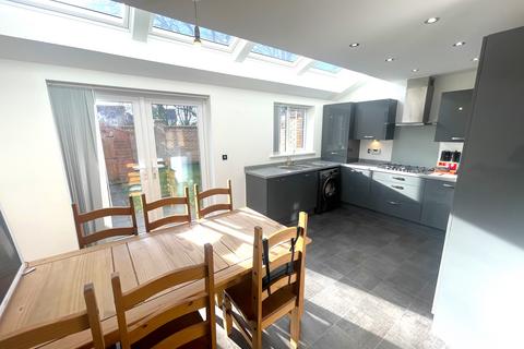 3 bedroom semi-detached house for sale, Lapwing Lane, Stockport