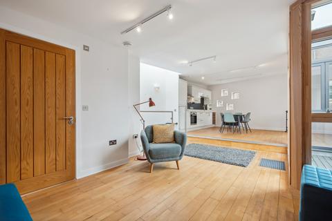 1 bedroom mews to rent, Lansdowne Crescent Lane, Kelvinbridge, Glasgow, G20 6AZ